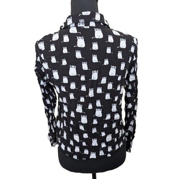 Love Notes Women Top Cats Black Cropped Button Front Rayon Tie Hem Medium - Picture 2 of 8